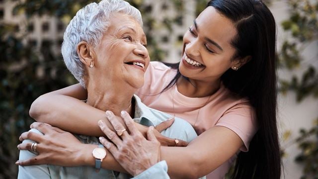 10 Things To Do With Elderly Parents To Prevent Loneliness