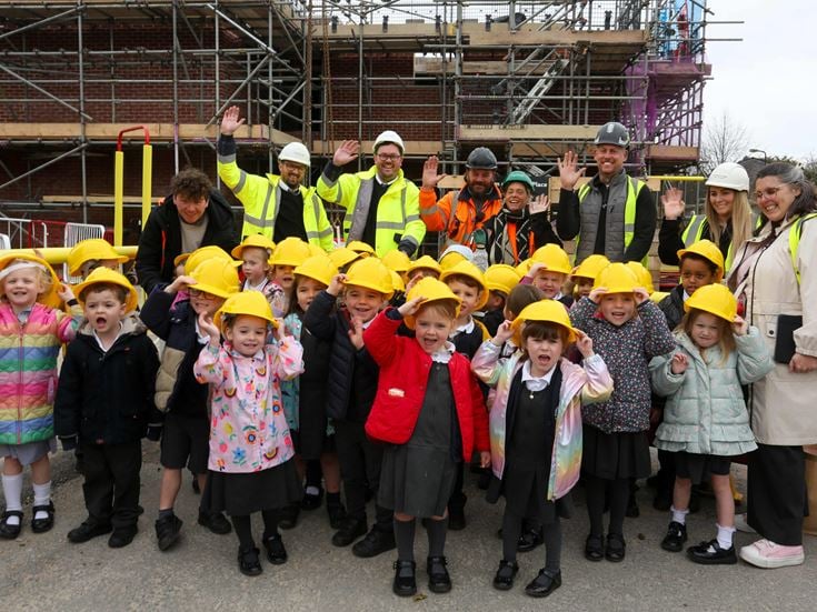 Pupils Visit Oakleaf Place Development For Hands-On Construction Experience