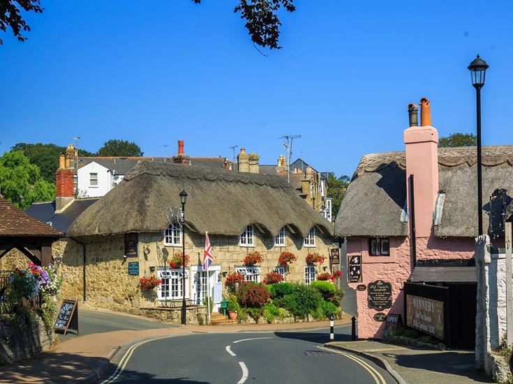 Thatched cottages in Shanklin on the Isle of Wight