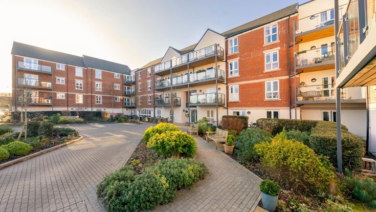 Albert Court