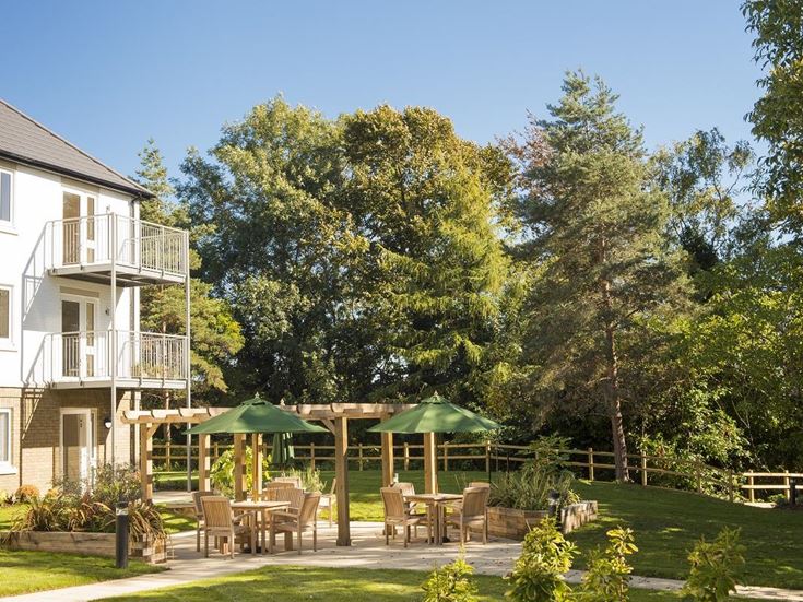 applegate house retirement properties for rent