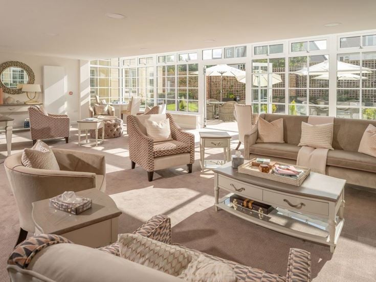 Communal lounge at Beck House, Isleworth