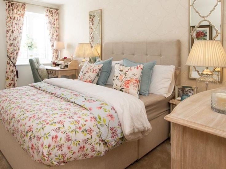 Cranberry Court bedroom