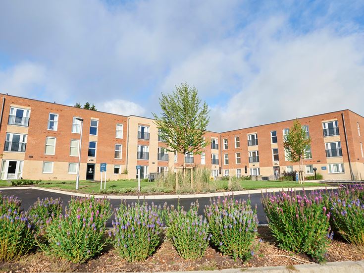 a large building with many windows