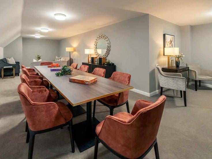 Devonshire Place Hobbies Room