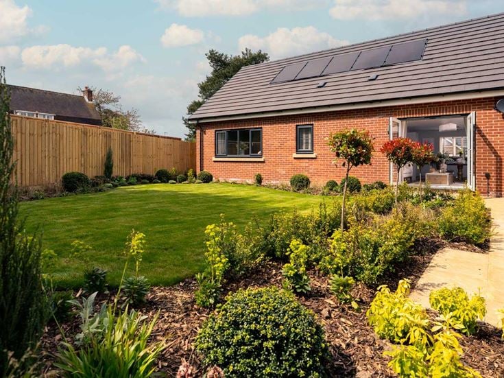 Hotchkin-Gardens-retirement-bungalow-sale-gallery-3 jpg