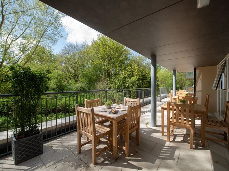 lambrook court retirement properties for sale rent
