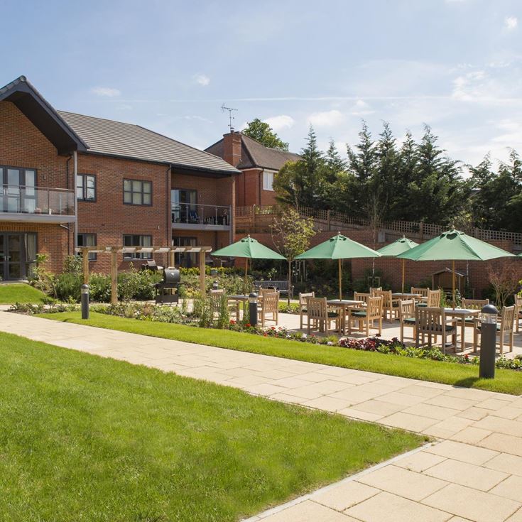 loddon house retirement properties for sale rent