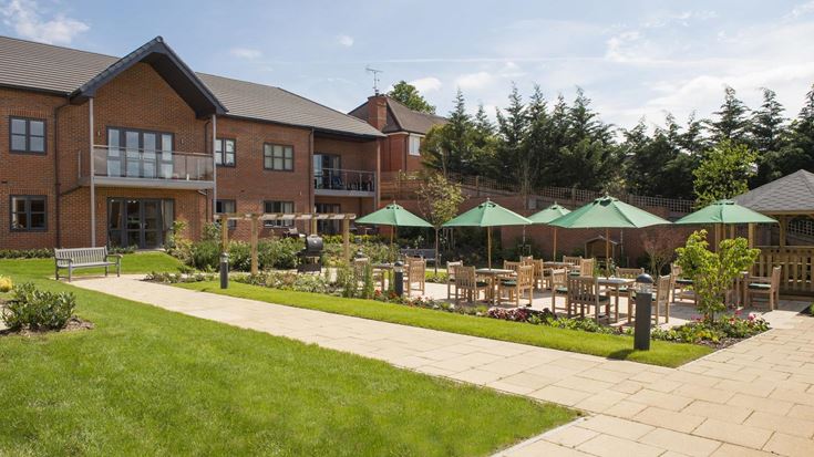 loddon house retirement properties for sale rent