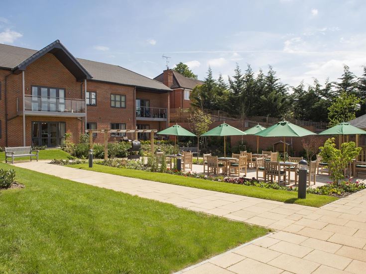 loddon house retirement properties for sale rent