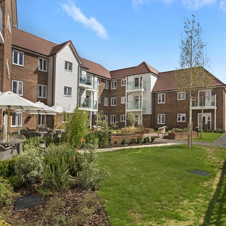 oak tree court retirement properties for sale rent