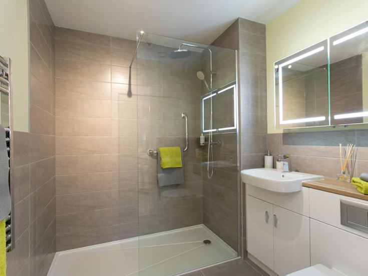 oak tree court retirement properties for sale rent