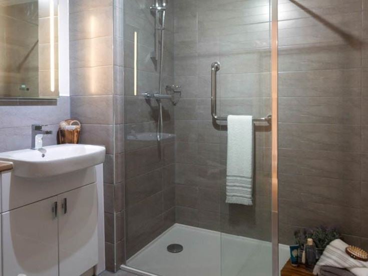 rosebud court retirement properties for sale rent