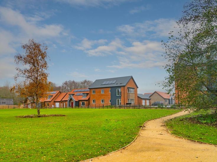Strawberry-Hill-Gardens-Retirement-Cottage-Sale-Property-09-Gallery-4