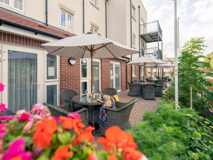 the apartments at royal gardens retirement properties for sale rent