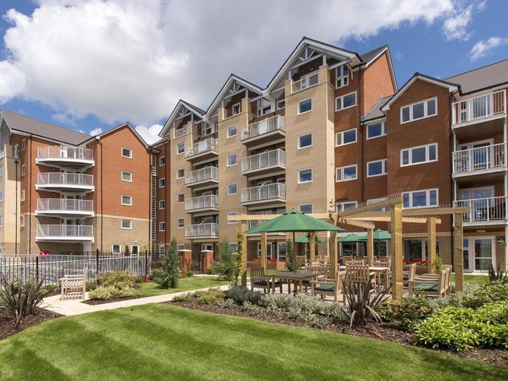 the boathouse retirement properties for sale rent