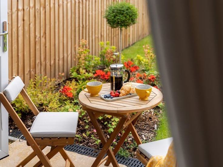 Wheathampstead Bungalows garden