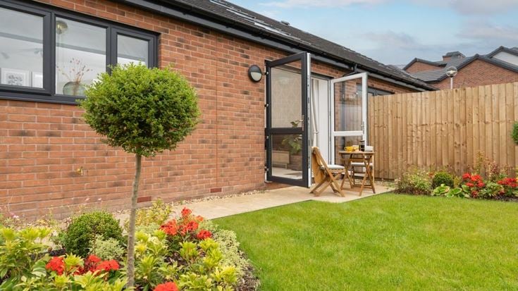 Wheathampstead Bungalows garden and exterior