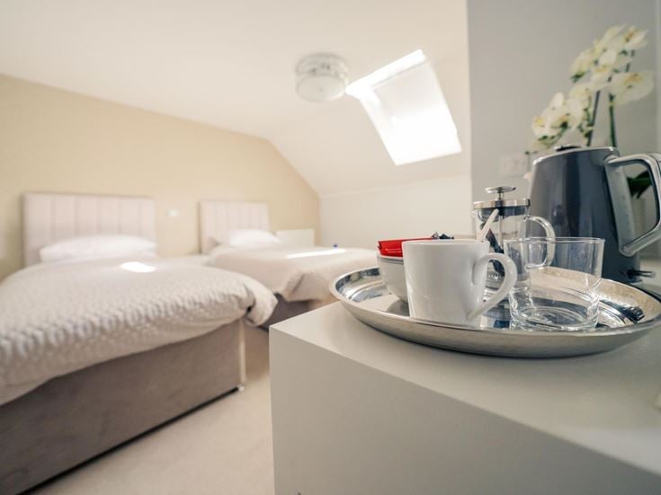 hampson court retirement properties for sale rent