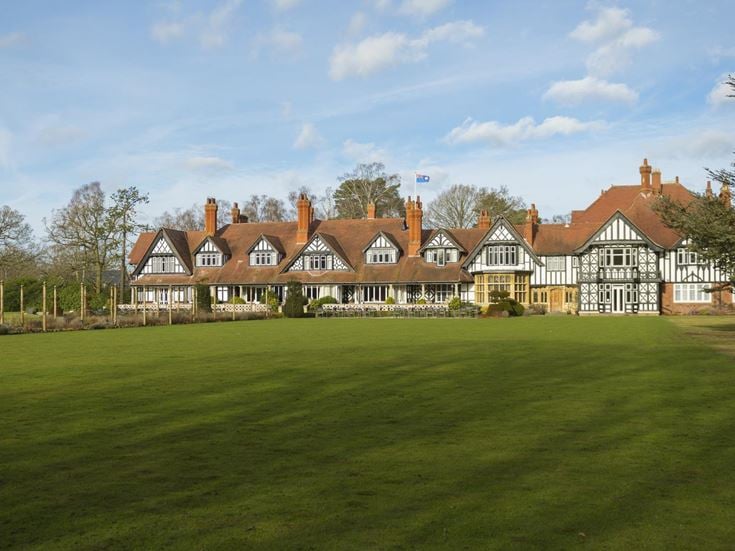 Exterior of The Golf Hotel in Woodhall Spa