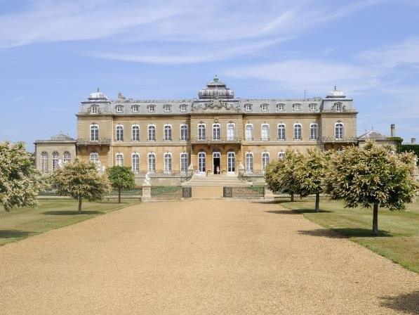 a large building with a courtyard