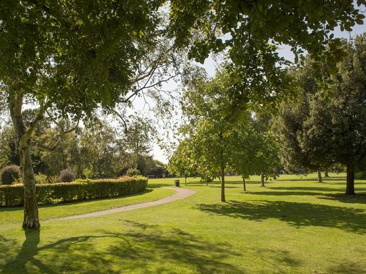 Avenue Park is a 10 minute walk from the town centre in Baldock, and features a bowling green and gardens.