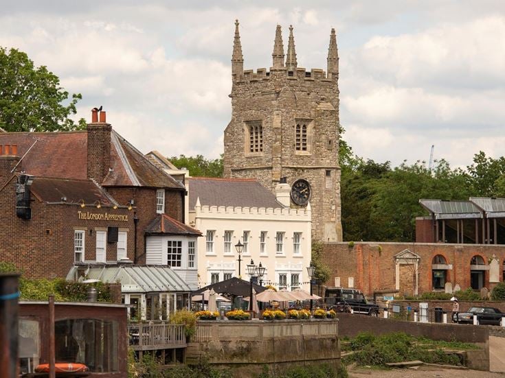 Historic buildings in the local area of Isleworth, Greater London.