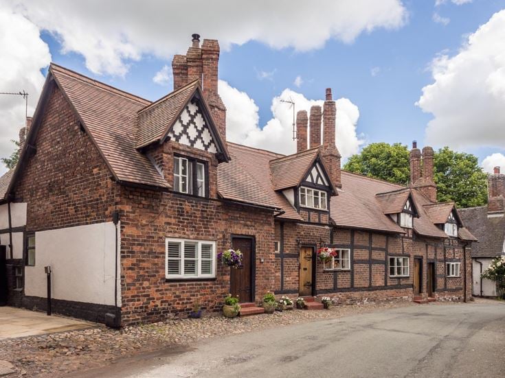 Old cottages at Great Budworth Village near Knutsford, Cheshire.