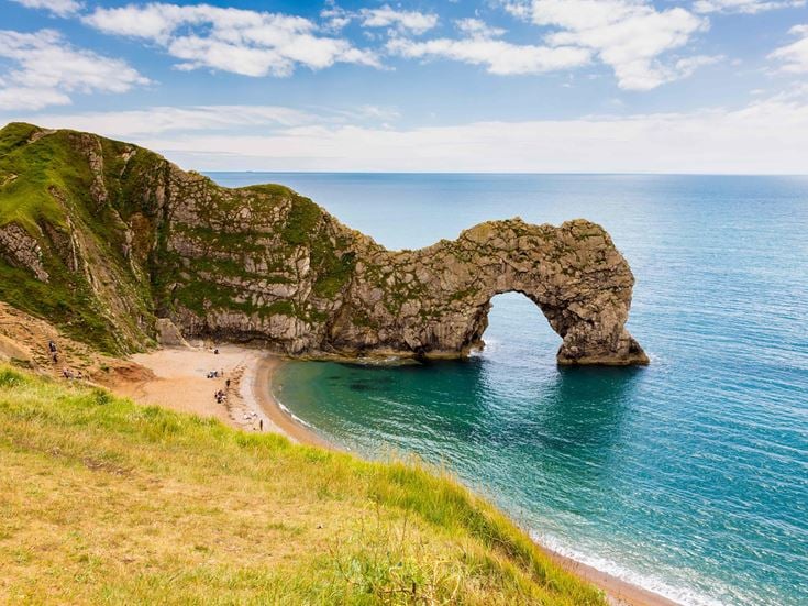 The beaches of Bournemouth are just 40 minutes away.