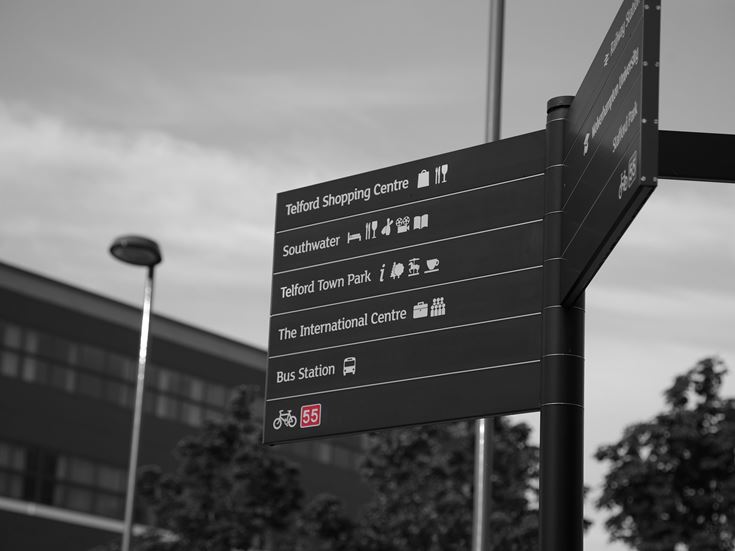 a sign board with instructions