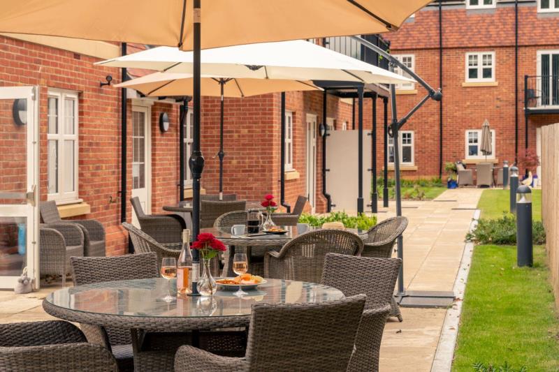 Retirement homes in Wokingham, Berkshire Oakingham Place McCarthy Stone