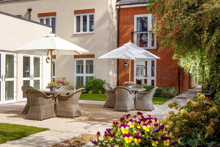 heathlands retirement properties for sale rent