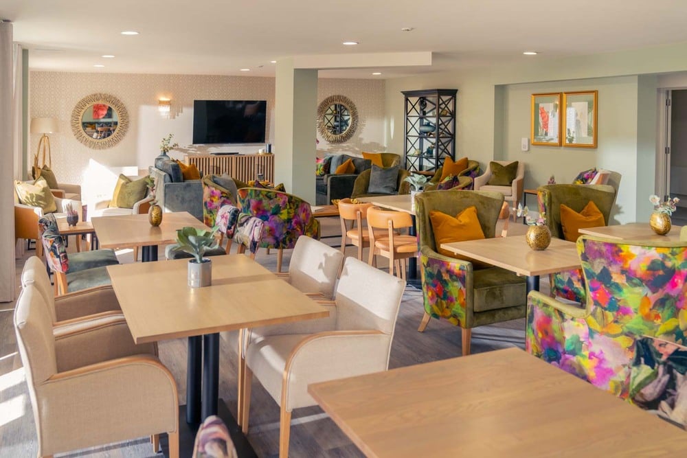 Bistro 2
