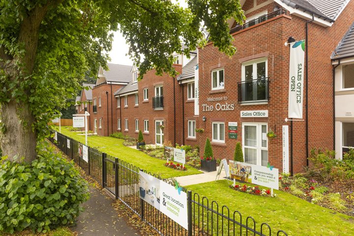 The Oaks Front exterior