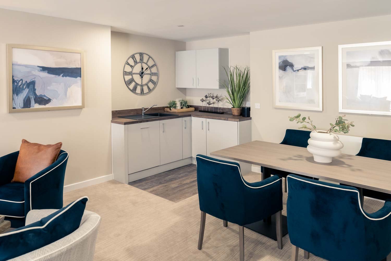 John Percyvale Court Lounge