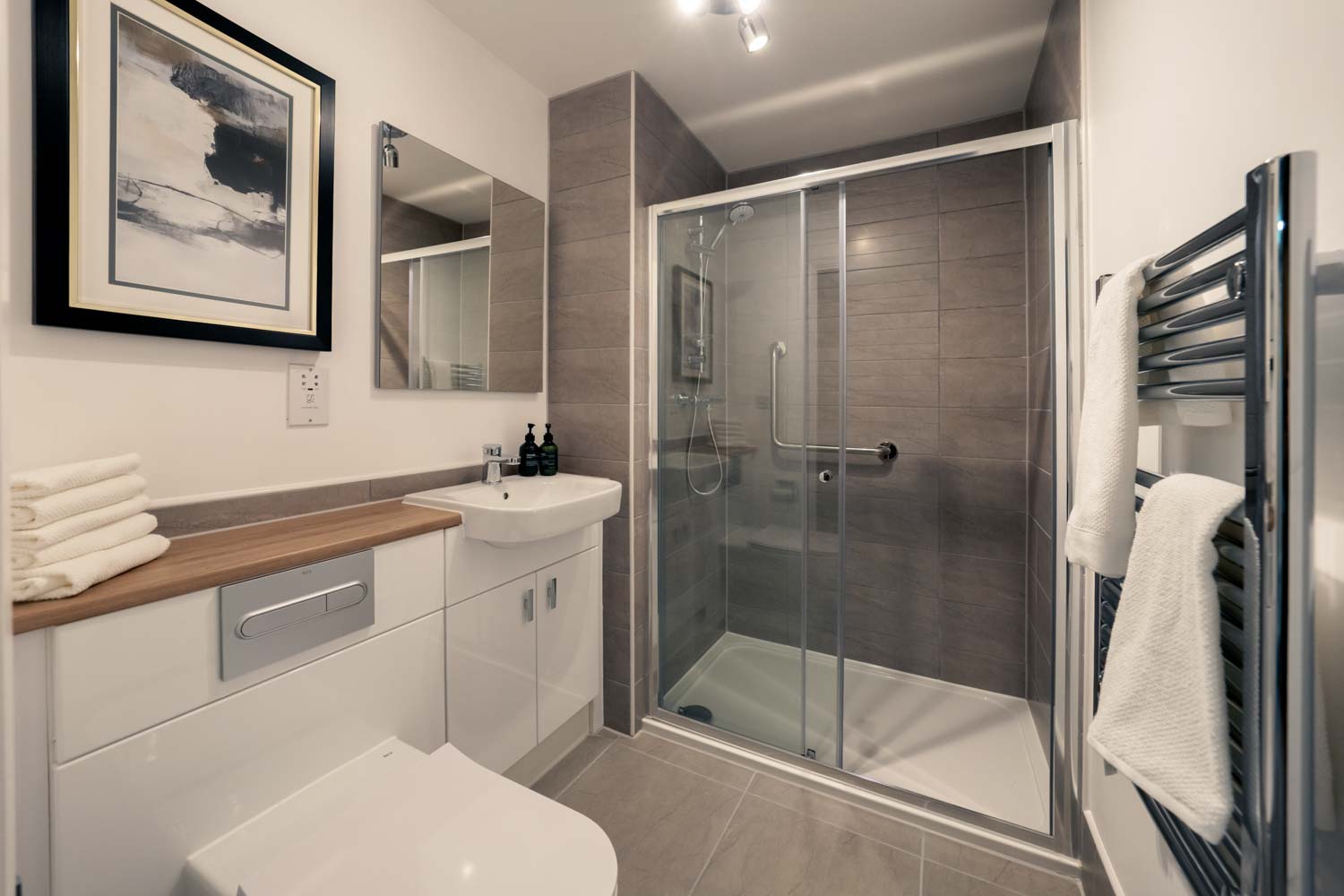 Kings Scholars Court Shower Room