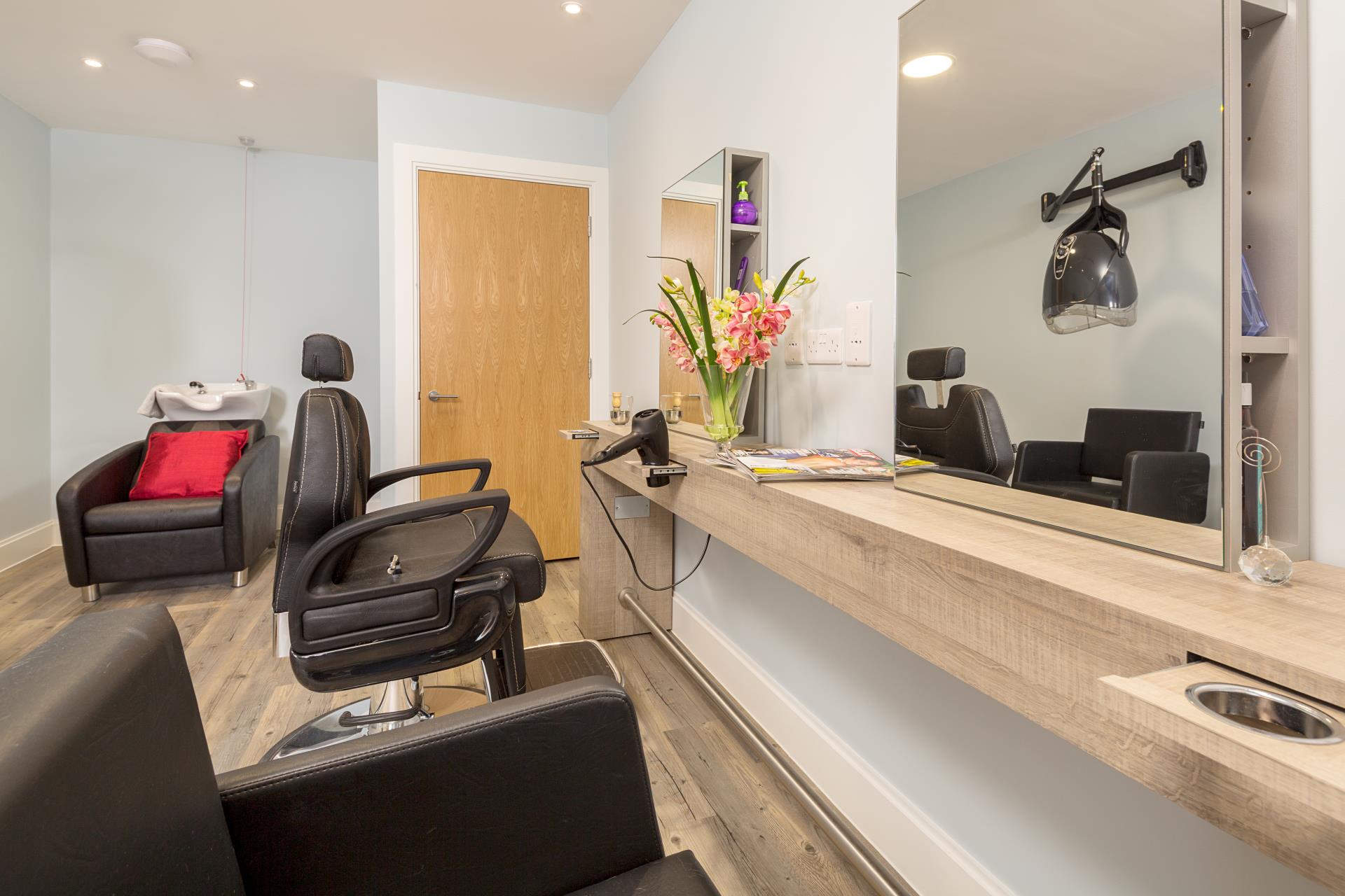 bowes lyon court retirement properties for sale rent