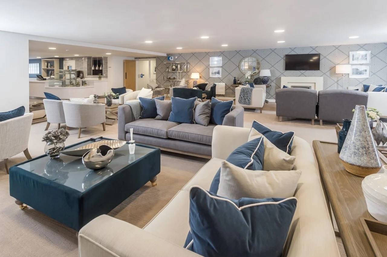 llanthony place retirement properties for sale rent