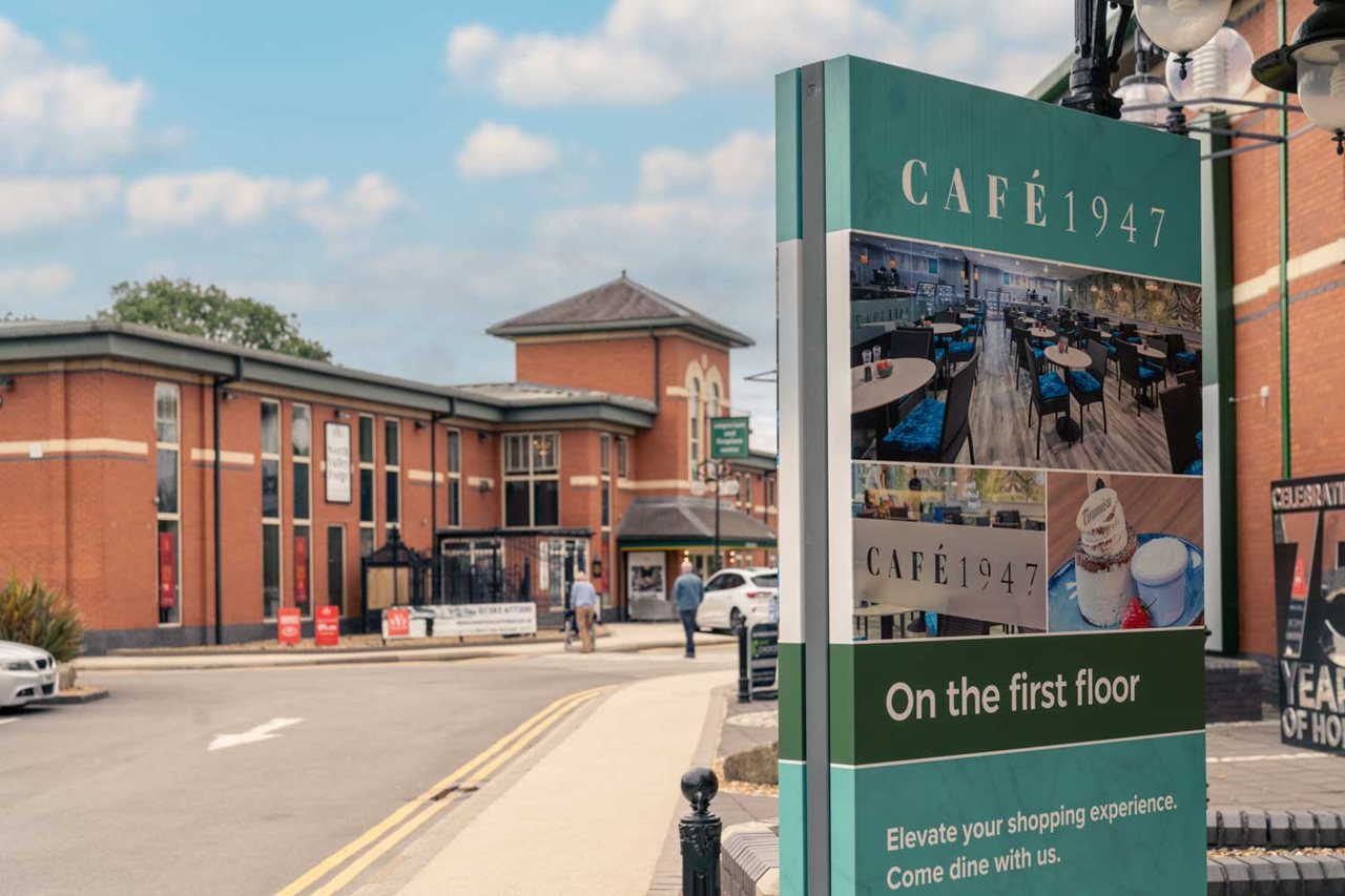 Retirement homes in Failsworth, Manchester Sydney Grange McCarthy Stone