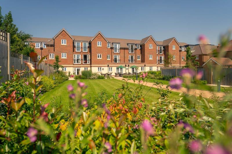Retirement Homes for sale/rental in Hertfordshire Lowe House