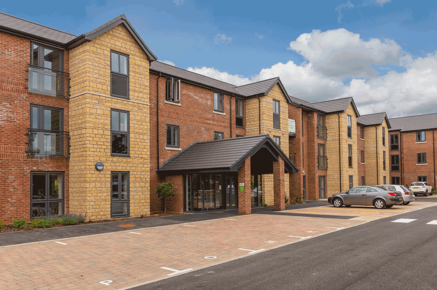 Retirement Homes for rental in Rutland Saxon Gardens McCarthy Stone