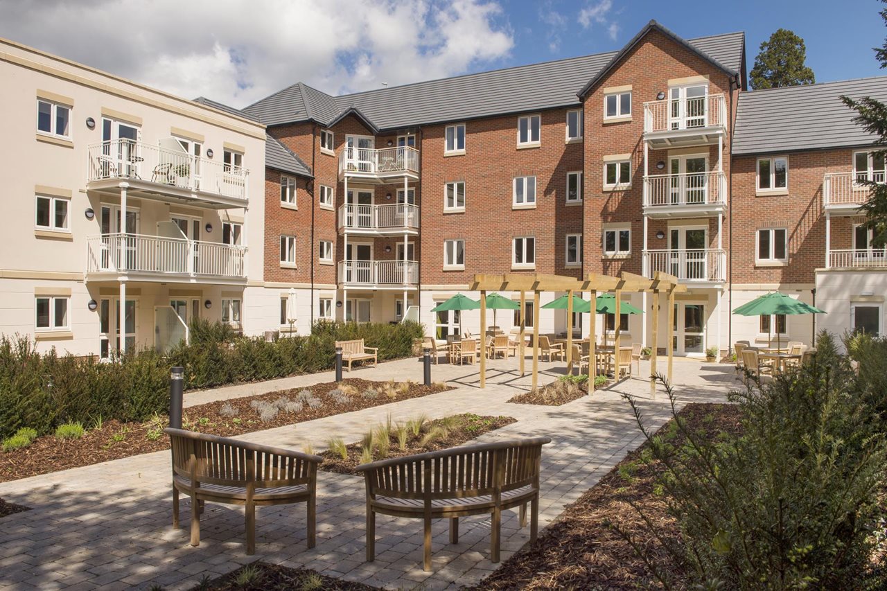 Retirement Homes for rental in Wiltshire Shackleton Place McCarthy
