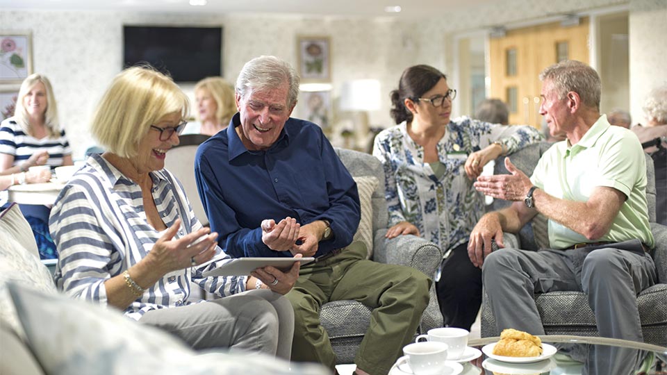 Retirement homes in Crowthorne, Berkshire Birch Place McCarthy Stone