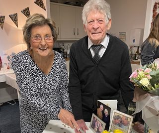 Daphne and Roy celebrate 70 years of marriage from their McCarthy Stone home in Southampton