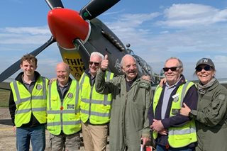 McCarthy & Stone homeowner 93-year-old Bob takes to the skies for “the flight of a lifetime” in a Spitfire. 