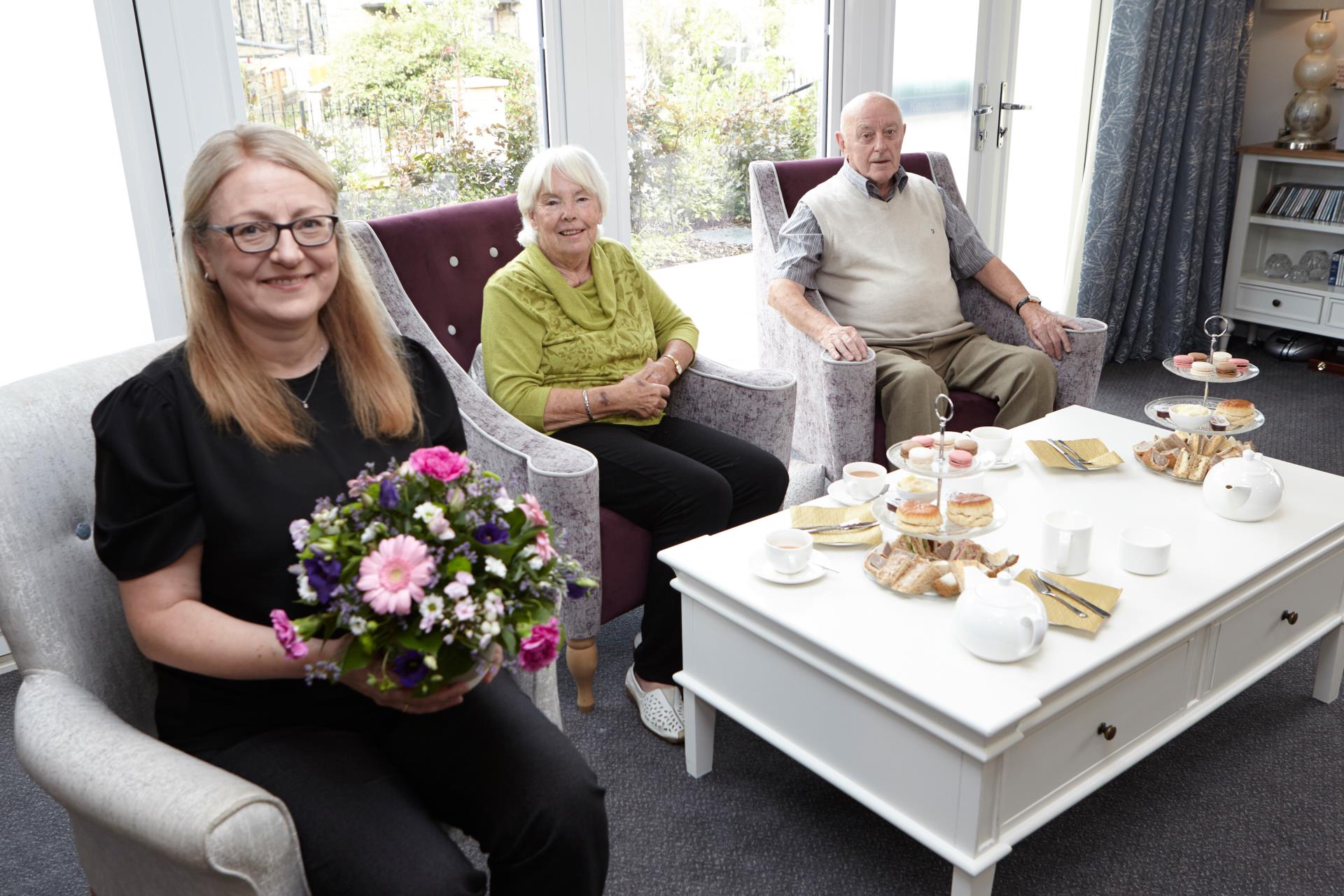 Volunteer Buddy Meets Self-Isolators in Ilkley For the First Time