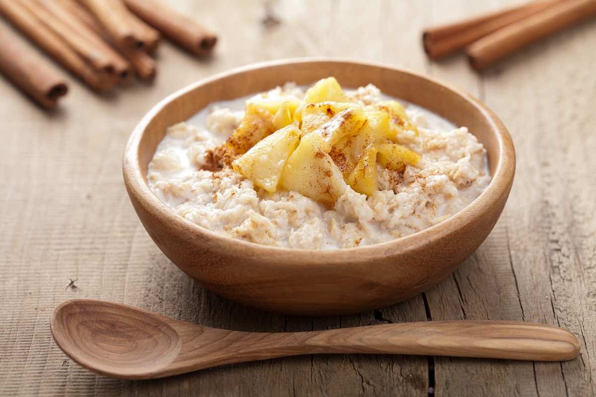 Spiced apple porridge
