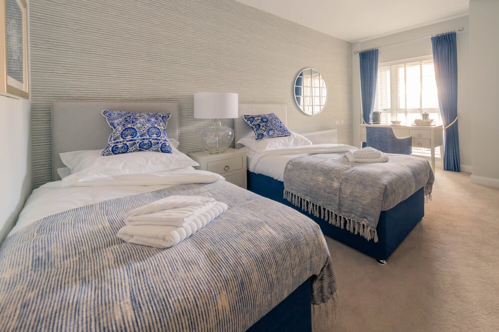 Hotel-style guest suite