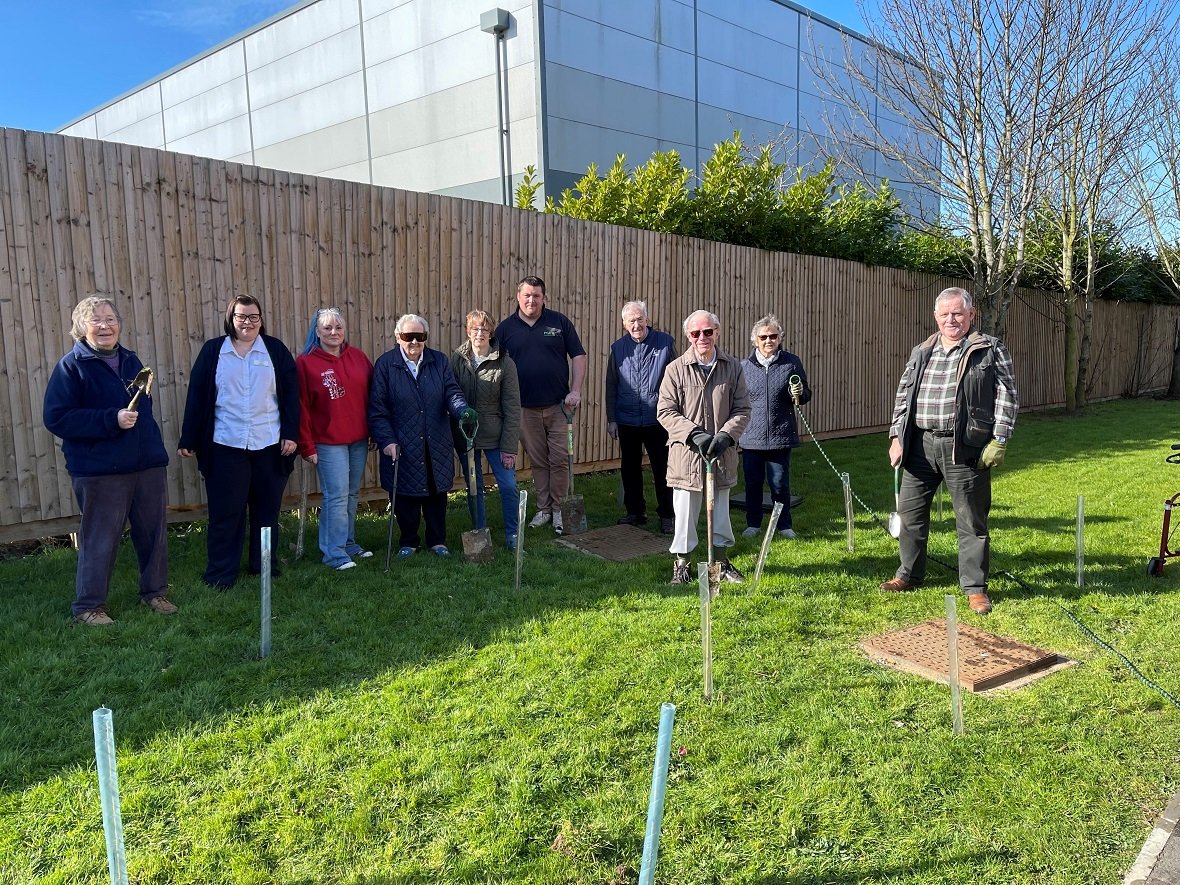 Tree planting at Elizabeth Place