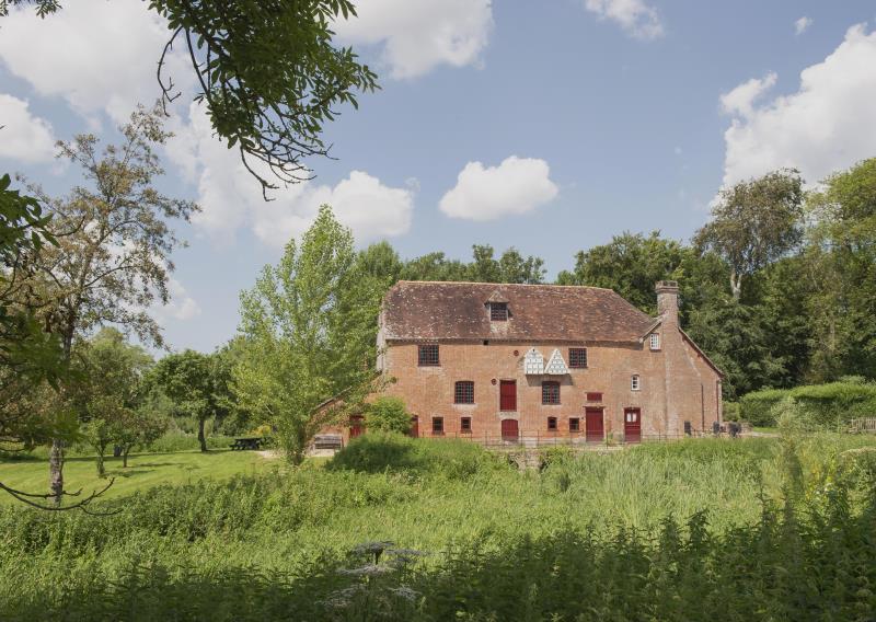 Retirement homes in Wimborne, Dorset Market House McCarthy Stone